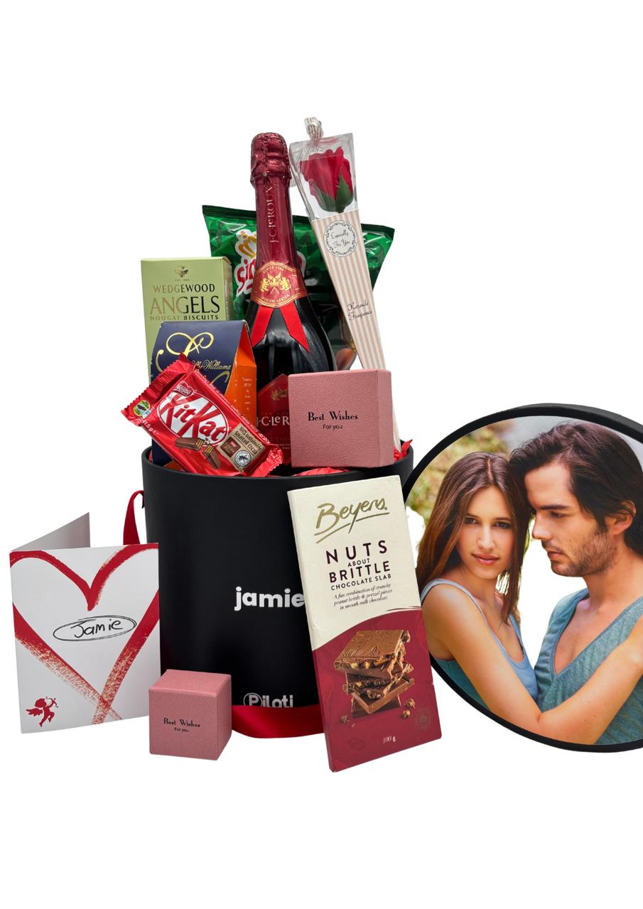 P4-Round Fiesta "Love is Sweet (Large)" Full Personalisation